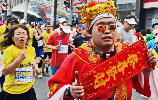 被劝退跑步的意义是什么？马拉松越来越贵平民跑者(图4)